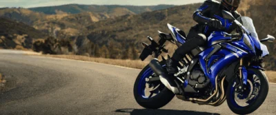 Veste moto Yamaha homme : l’alliance du style, de la sécurité et de l’innovation